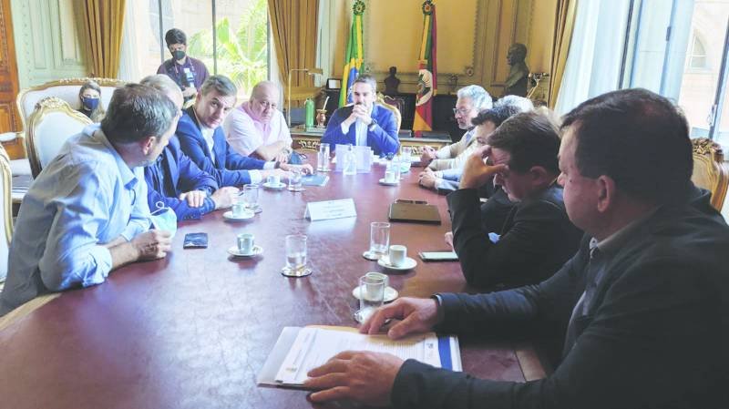 Aeroporto: pressão no governador